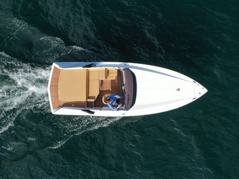 Frauscher 740 Mirage drohnenbild quer von oben