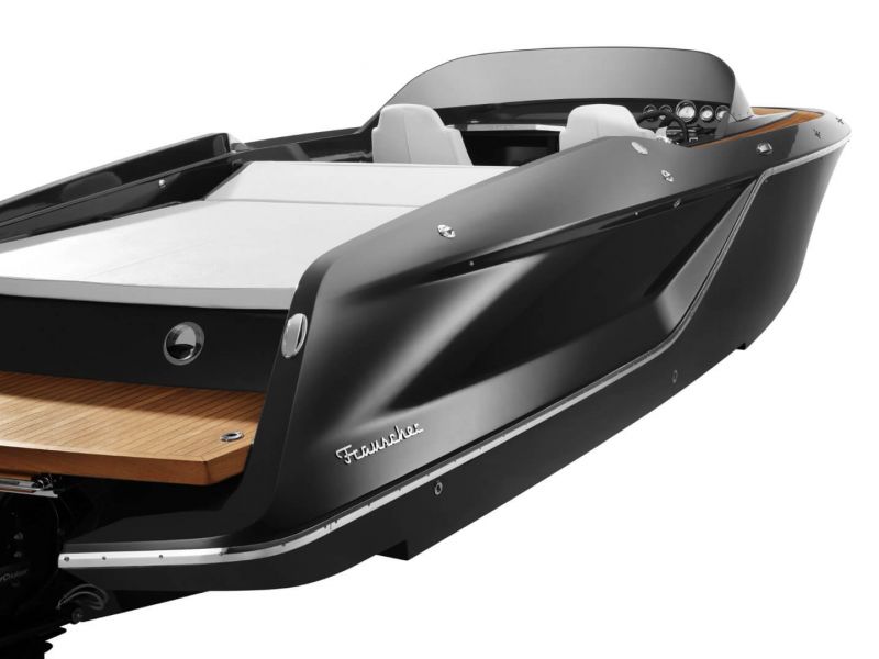 Frauscher Logo auf Motorboot