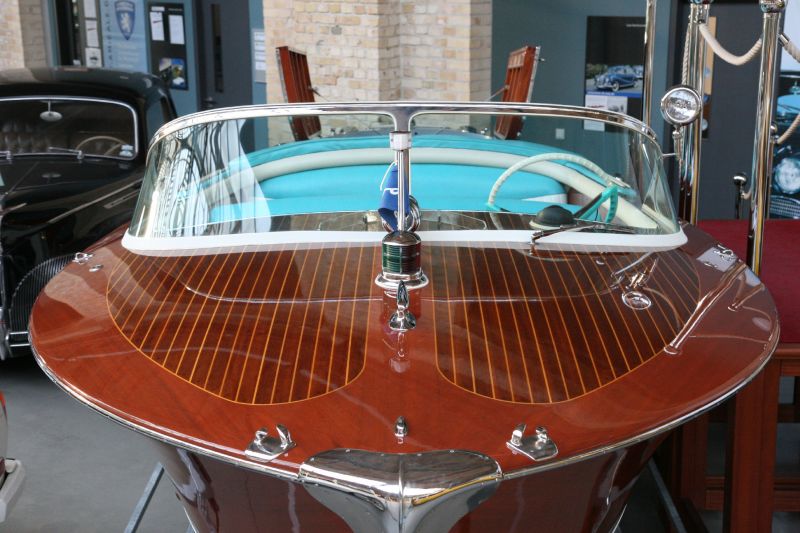 Riva Tritone