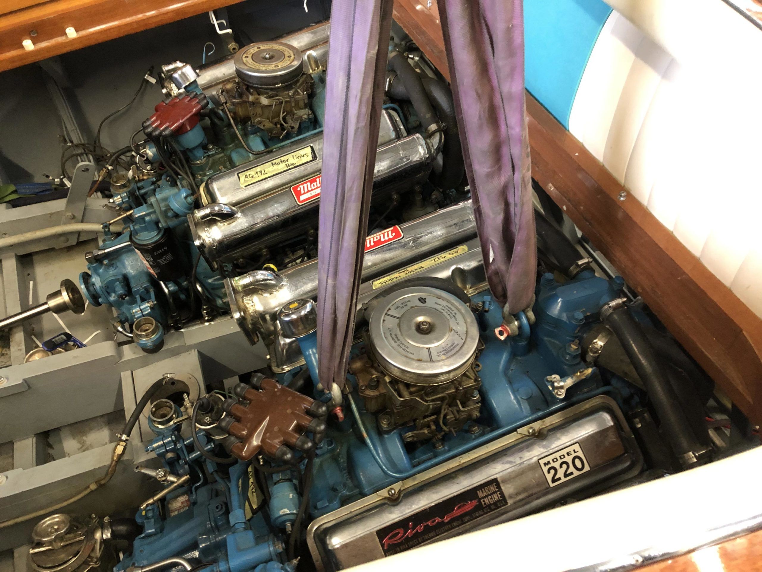 V8 Motoren ausbauen Riva klassik