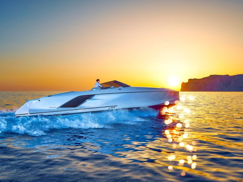 Sonnenuntergang auf See mit Frauscher 1414 Demon