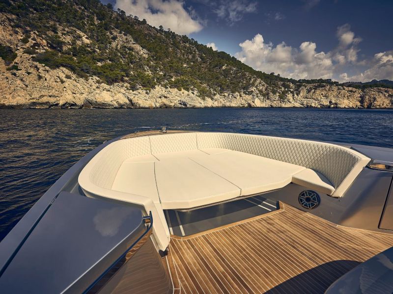 optionale Front Liege-Lounge