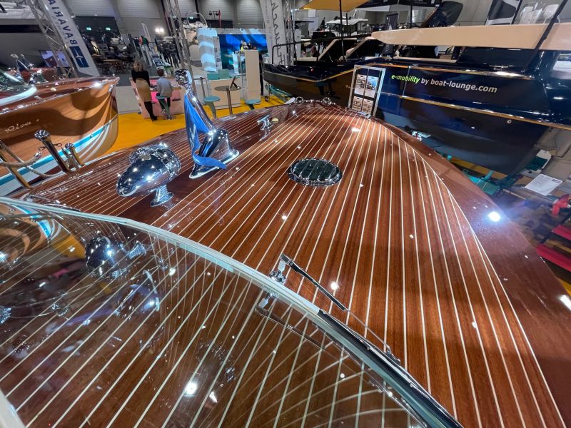 Riva Tritone 