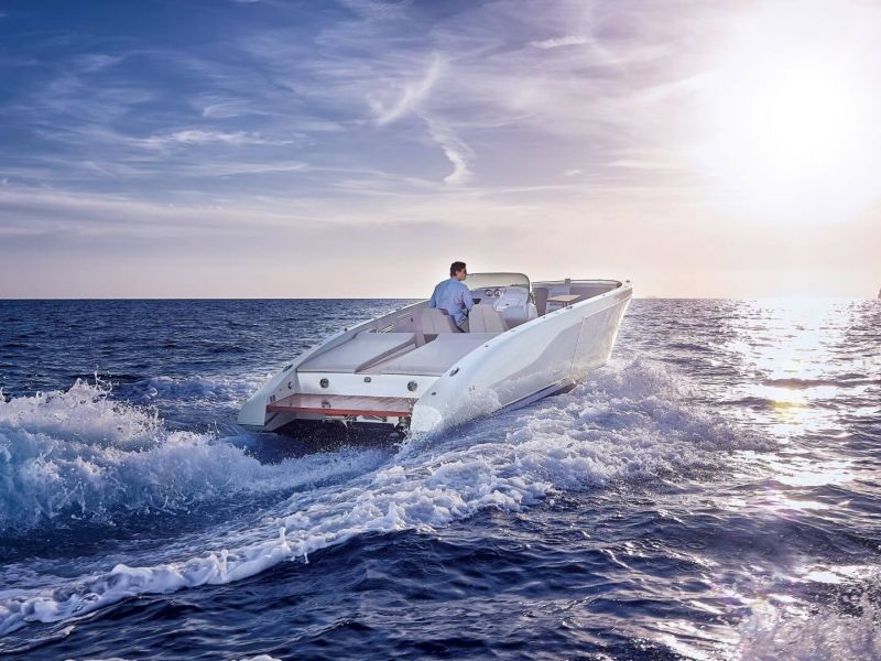 Sonnenuntergang mit Frauscher 1017 GT Air