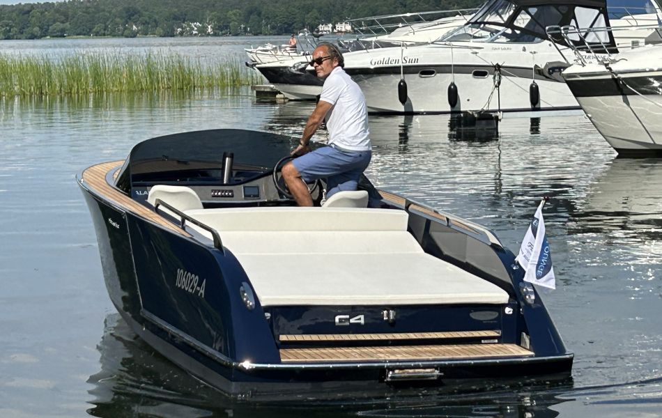 650 Alassio Elektroboot #240