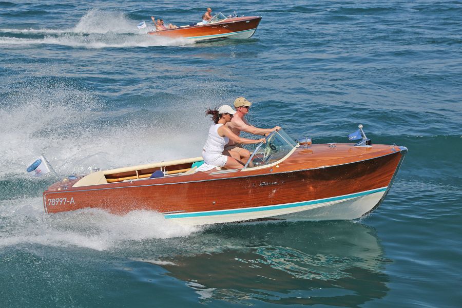 Riva chartern vollgs auf dem see